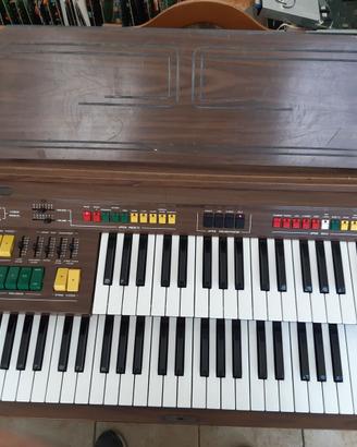 Elka E39 organo arranger