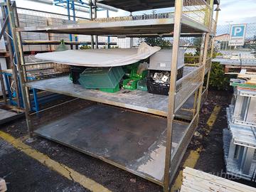 scaffali accatastabili