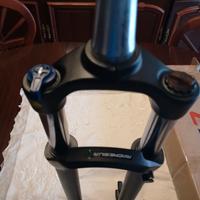 Forcella conica mai usata ZOOM / M 29 .