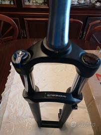 Forcella conica mai usata ZOOM / M 29 .