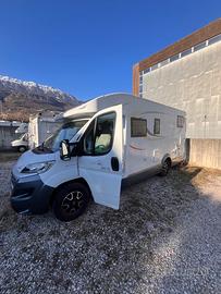 Camper semintegrale roller team zefiro 285tl