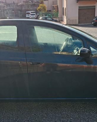 Fiat Punto 1.3 Diesel 94000 km anno 2013