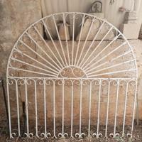 Antica rosta Inferriata Sopraporta in Ferro