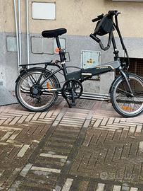 Bici  elettrica usata poco   Pieghevole