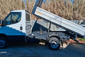 Iveco Daily ribaltabile trilaterale 