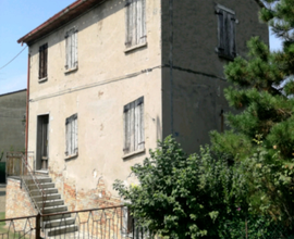 Casa rustico cascina casale con giardino