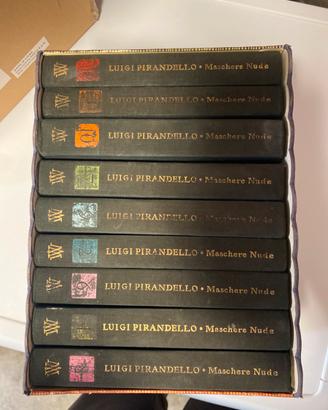 Cofanetto 9 volumi “Maschere Nude” Luigi Pirandell