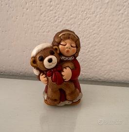 Thun bimba del Natale con orsetto