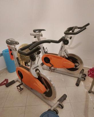 2 Spin Bike / Cyclette Professionali AXON – Vendib