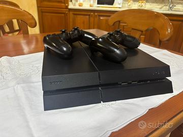 Ps4 + 2 controller + giochi