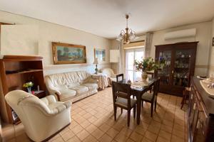 Appartamento 102 mq con box auto - zona nuova