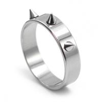 Anello Acciaio Inox con Tre Borchie