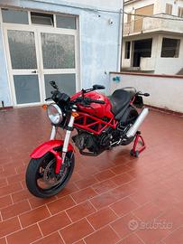 Ducati Monster 695