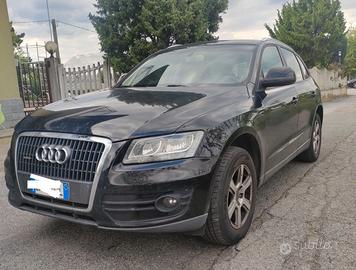 Audi Q5 Quattro 2.0 TFSI con GPL anno 2011