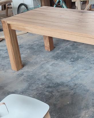 Tavolo in legno listellare di rovere allungabile 