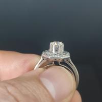 Anello Art decò in platino con diamanti 