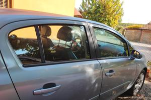 Opel corsa anno 2008