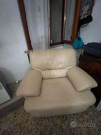 Poltrana in semipelle