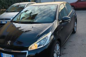 PEUGEOT 208 1,2 BENZ/GPL