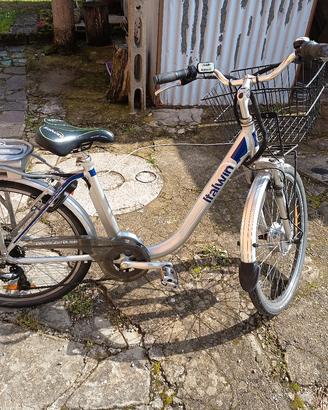 Bicicletta Italwin a pedalata assistita 