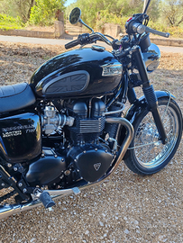 Triumph bonneville t100