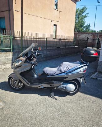 Suzuki Burgman 400