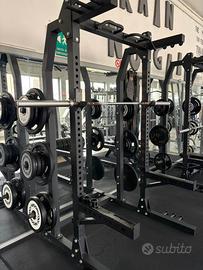 Half rack blue gym