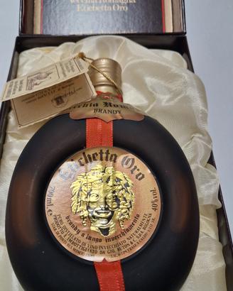 vecchia romagna etichetta oro