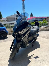 Yamaha xmax 125