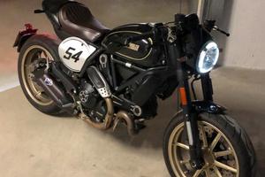 Ducati Scambler Cafe race