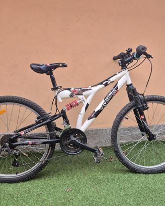 bicicletta Mountain bike 