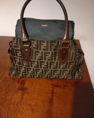 Borsa fendi nuova senza cartellino 