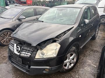 NISSAN QASHQAI 2.0D - ANNO 2008 - PER RICAMBI