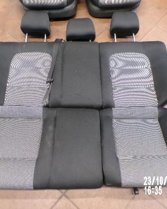 SEDILI POSTERIORI PER SEAT LEON 1M ANNO 2005