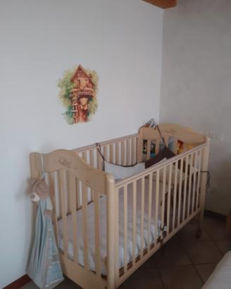 Lettino Pali in legno con materasso