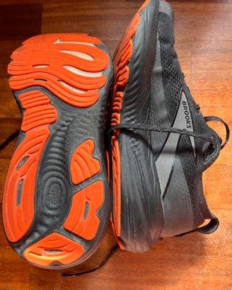 Scarpe Brooks