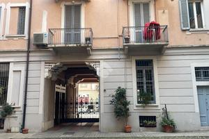 4 LOCALI A MILANO