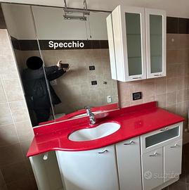 Mobile bagno con specchio e pensile
