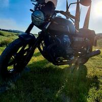 Moto Guzzi V7 Stone 850