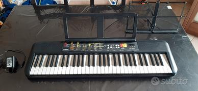 Tastiera Yamaha PSR-F52 