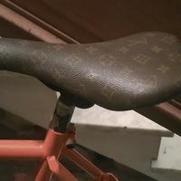 louis vuitton monogram sedile