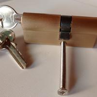 Serratura cilindro europeo 40x30mm