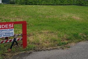 Terreno di 768 m² a Thiene