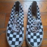 Vans a scacchi bianco e nero nuove 42