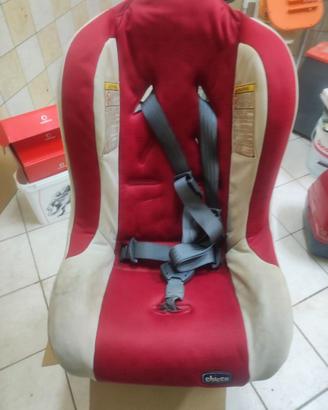 Seggiolone portabimbi per auto chicco.