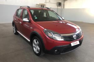 DACIA SANDERO STEPWAY 1.6 GPL-GARANZIA 12 MESI