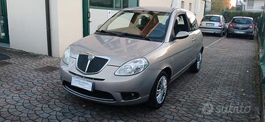 Lancia Ypsilon 1.2 neopatentati