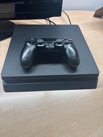 Play Station 4 Slim