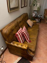 MERAVIGLIOSO ARREDAMENTO DI PREGIATA FATTURA