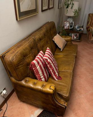 MERAVIGLIOSO ARREDAMENTO DI PREGIATA FATTURA